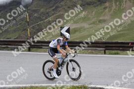 Foto #3295565 | 01-07-2023 11:38 | Passo Dello Stelvio - die Spitze BICYCLES