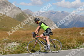 Foto #2669563 | 16-08-2022 12:31 | Passo Dello Stelvio - die Spitze BICYCLES
