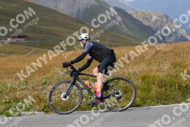 Photo #2681813 | 17-08-2022 15:11 | Passo Dello Stelvio - Peak BICYCLES