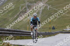 Foto #3722571 | 05-08-2023 12:26 | Passo Dello Stelvio - die Spitze BICYCLES