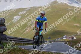 Foto #3829071 | 12-08-2023 10:13 | Passo Dello Stelvio - die Spitze BICYCLES