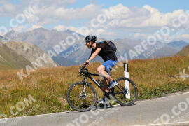 Foto #2670513 | 16-08-2022 13:02 | Passo Dello Stelvio - die Spitze BICYCLES
