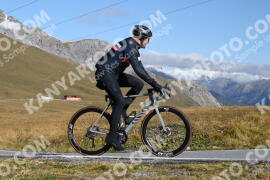Foto #4299336 | 24-09-2023 10:38 | Passo Dello Stelvio - die Spitze BICYCLES