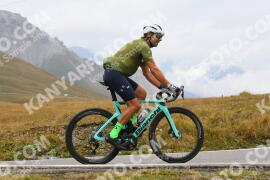 Photo #4265390 | 16-09-2023 13:12 | Passo Dello Stelvio - Peak BICYCLES