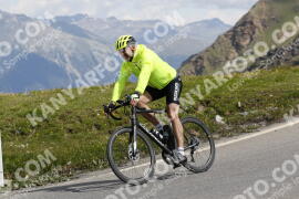 Foto #3336634 | 03-07-2023 11:03 | Passo Dello Stelvio - die Spitze BICYCLES