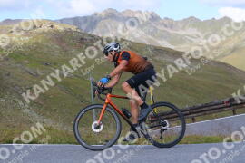 Foto #3931370 | 18-08-2023 09:47 | Passo Dello Stelvio - die Spitze BICYCLES