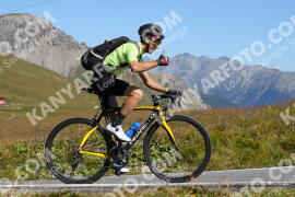Foto #3807574 | 11-08-2023 10:49 | Passo Dello Stelvio - die Spitze BICYCLES