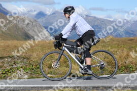 Foto #4299604 | 24-09-2023 13:16 | Passo Dello Stelvio - die Spitze BICYCLES