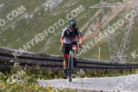 Photo #3529681 | 18-07-2023 12:32 | Passo Dello Stelvio - Peak BICYCLES