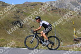 Foto #3957942 | 19-08-2023 11:04 | Passo Dello Stelvio - die Spitze BICYCLES