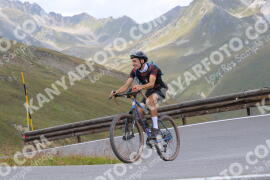 Photo #3895220 | 15-08-2023 12:11 | Passo Dello Stelvio - Peak BICYCLES