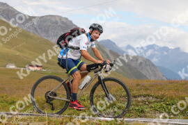 Foto #3872524 | 14-08-2023 10:22 | Passo Dello Stelvio - die Spitze BICYCLES