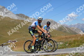 Foto #2669090 | 16-08-2022 12:19 | Passo Dello Stelvio - die Spitze BICYCLES