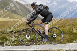 Foto #3730002 | 06-08-2023 10:25 | Passo Dello Stelvio - die Spitze BICYCLES