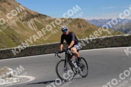 Photo #2718325 | 23-08-2022 12:33 | Passo Dello Stelvio - Prato side BICYCLES