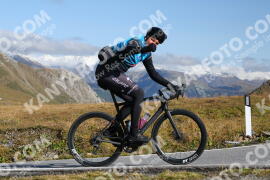 Photo #4299290 | 24-09-2023 10:17 | Passo Dello Stelvio - Peak BICYCLES