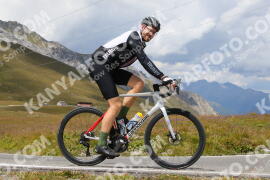 Photo #3833467 | 12-08-2023 14:15 | Passo Dello Stelvio - Peak BICYCLES