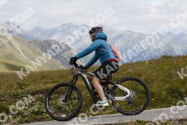 Foto #3695133 | 02-08-2023 11:30 | Passo Dello Stelvio - die Spitze BICYCLES