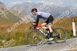 Photo #2670660 | 16-08-2022 13:05 | Passo Dello Stelvio - Peak BICYCLES