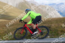 Foto #4299500 | 24-09-2023 12:03 | Passo Dello Stelvio - die Spitze BICYCLES