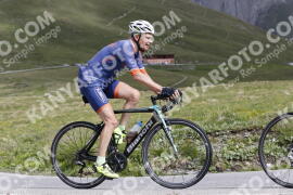 Photo #3310663 | 02-07-2023 10:27 | Passo Dello Stelvio - Peak BICYCLES