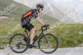 Photo #3253384 | 27-06-2023 12:20 | Passo Dello Stelvio - Peak BICYCLES