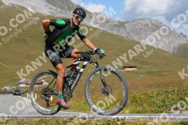 Photo #3912644 | 16-08-2023 12:12 | Passo Dello Stelvio - Peak BICYCLES
