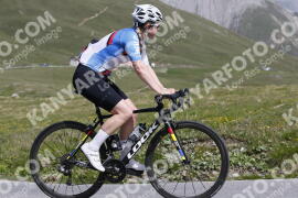 Photo #3347244 | 04-07-2023 11:12 | Passo Dello Stelvio - Peak BICYCLES
