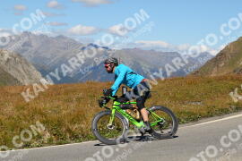 Photo #2699978 | 21-08-2022 13:46 | Passo Dello Stelvio - Peak BICYCLES