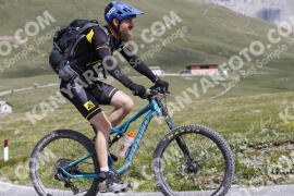 Photo #3346566 | 04-07-2023 10:54 | Passo Dello Stelvio - Peak BICYCLES