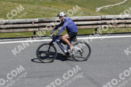 Foto #3525620 | 18-07-2023 10:54 | Passo Dello Stelvio - die Spitze BICYCLES