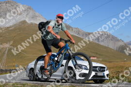 Photo #4227321 | 10-09-2023 10:18 | Passo Dello Stelvio - Peak BICYCLES