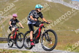 Photo #3981934 | 20-08-2023 11:29 | Passo Dello Stelvio - Peak BICYCLES