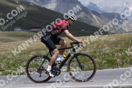 Photo #3170433 | 19-06-2023 12:03 | Passo Dello Stelvio - Peak BICYCLES