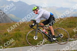 Foto #3931988 | 18-08-2023 10:56 | Passo Dello Stelvio - die Spitze BICYCLES