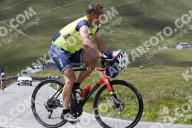 Foto #3369400 | 07-07-2023 15:16 | Passo Dello Stelvio - die Spitze BICYCLES