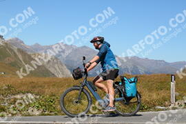 Photo #4155910 | 04-09-2023 13:54 | Passo Dello Stelvio - Peak BICYCLES