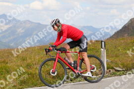 Foto #3937697 | 18-08-2023 13:27 | Passo Dello Stelvio - die Spitze BICYCLES