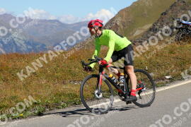 Foto #2698217 | 21-08-2022 12:00 | Passo Dello Stelvio - die Spitze BICYCLES