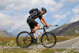 Photo #4064425 | 25-08-2023 12:16 | Passo Dello Stelvio - Peak BICYCLES