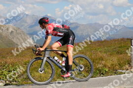 Photo #3911924 | 16-08-2023 11:33 | Passo Dello Stelvio - Peak BICYCLES