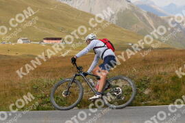 Photo #2680985 | 17-08-2022 14:11 | Passo Dello Stelvio - Peak BICYCLES