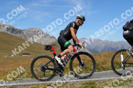 Foto #2733398 | 24-08-2022 13:57 | Passo Dello Stelvio - die Spitze BICYCLES