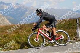 Photo #3911700 | 16-08-2023 11:21 | Passo Dello Stelvio - Peak BICYCLES