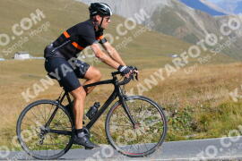Foto #2750961 | 26-08-2022 10:31 | Passo Dello Stelvio - die Spitze BICYCLES