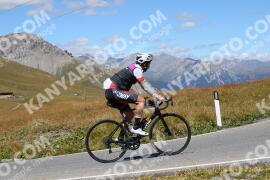 Photo #2699922 | 21-08-2022 13:40 | Passo Dello Stelvio - Peak BICYCLES