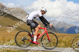 Photo #4293165 | 19-09-2023 13:30 | Passo Dello Stelvio - Peak BICYCLES