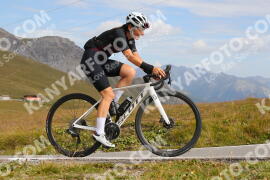 Photo #3919346 | 17-08-2023 10:14 | Passo Dello Stelvio - Peak BICYCLES