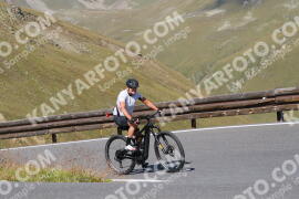 Foto #4033925 | 23-08-2023 10:35 | Passo Dello Stelvio - die Spitze BICYCLES