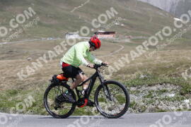 Photo #3122995 | 17-06-2023 11:24 | Passo Dello Stelvio - Peak BICYCLES